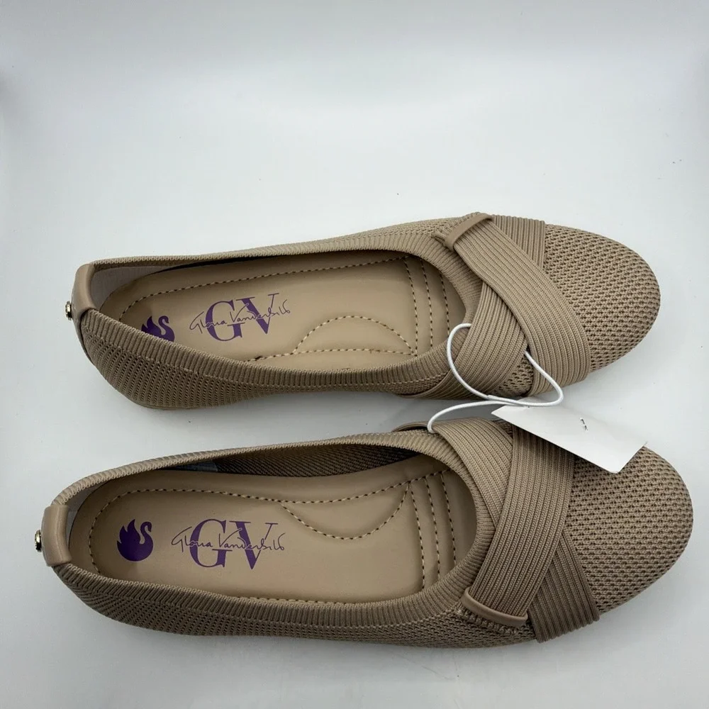Gloria‎ Vanderbilt Women's Debbie Natural Shoe Size 7.5. New